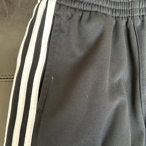 Classic Adidas 3 stripe sweat pants - Picture 7 of 15